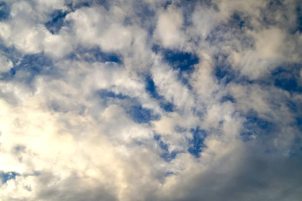 Large White Cumulus Clouds Blue Sky Background Ecology Nature Summer — Stock Photo, Image