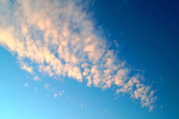 Nagy Fehér Cumulus Felhők Kék Háttérben Vagy Ökológia Természet Nyári — Stock Fotó