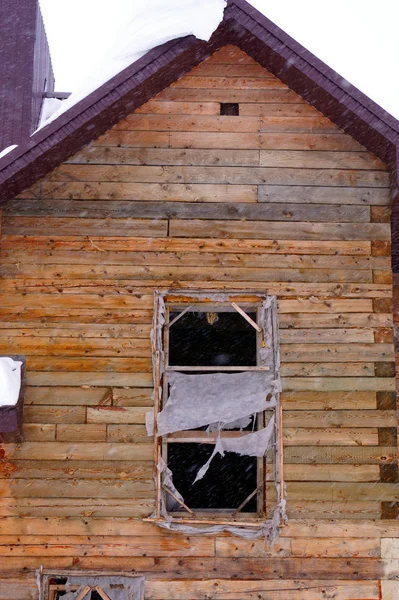 Una Gran Cantidad Nieve Encuentra Edificio Residencial Grandes Nevadas Alrededor — Foto de Stock