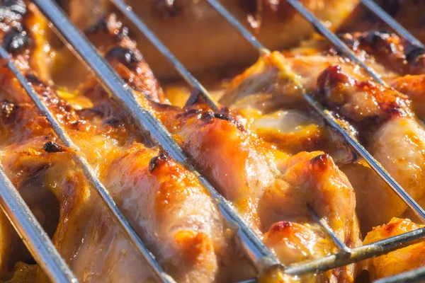Grill cuisson poulet sélectif focus close-up macro — Photo