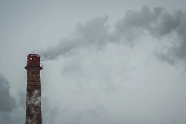 Ρύπανση εργοστάσια καπνός από τους σωλήνες — Φωτογραφία Αρχείου