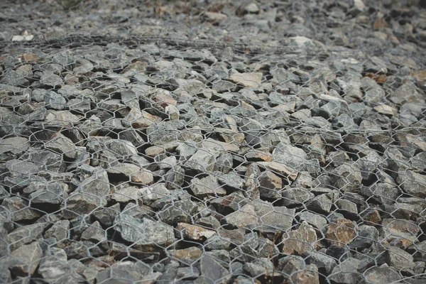 Gabion skyddande vägg — Stockfoto