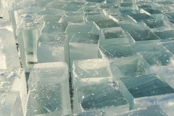 Блоки замороженного льда — стоковое фото