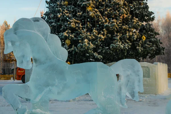 Ice sculptures in the city — Stock Photo, Image