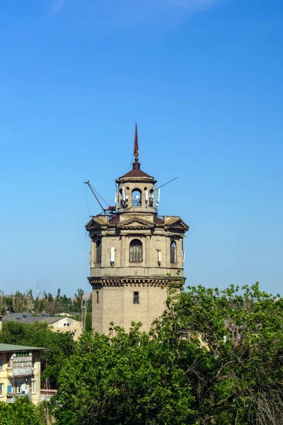Edifício velho da arquitetura da torre da água — Fotografia de Stock