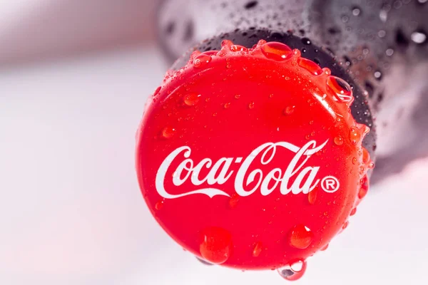 Tyumen Rusia Juni 2020 Minuman Coca Cola Diproduksi Dan Diproduksi — Stok Foto
