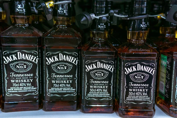 Tyumen Russie Août 2020 Bouteilles Whisky Jack Daniels Vente Supermarché — Photo