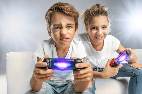 Two kids play video game