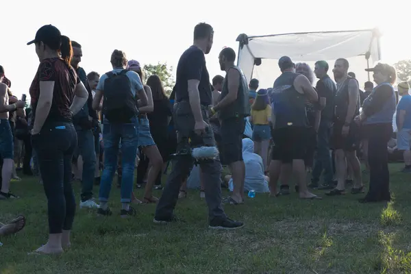 Artyom, Primorsky Krai, Rusya - 13 Temmuz 2020: Moto Karantina etkinliği, Artem kentinin Krolevtsy kasabasında, kendini izole etme rejiminin sona ermesinden sonra, sıcak bir yaz gününde gerçekleşti.