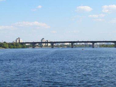 nehir ve şehir