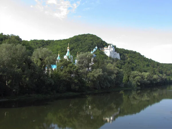 Літній подання Святогірськ Лаври, Україна — стокове фото