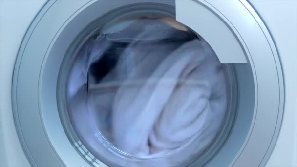 Close Up Průmyslová pračka myje barevné oblečení a bílé povlečení, bílé pruhované oblečení. Cylindrický točící stroj. Koncept Praní prádla pračka, průmysl Praní prádla. — Stock video