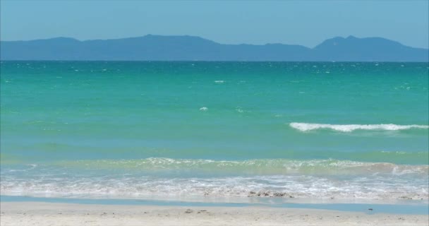 Nehrin Arka Planında Tropics Güzel Gün Batımı. Konsept Doğa, Tatil, Relaxe. Yumuşak Odak. — Stok video