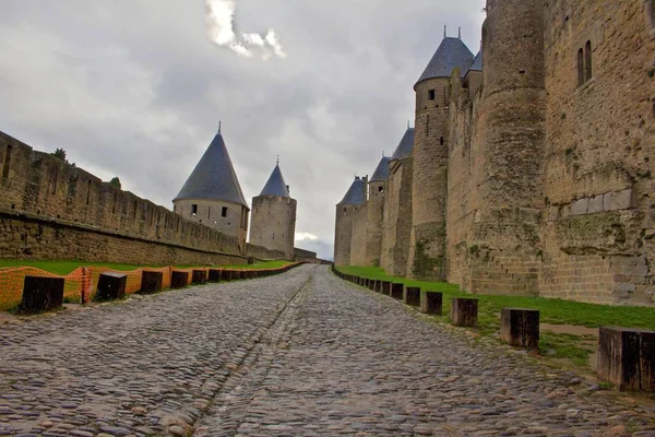 Kopfsteinpflasterweg Rund Die Burg Von Carcasonne Frankreich — Stockfoto