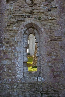 Corfe Castle taş bir pencerede 