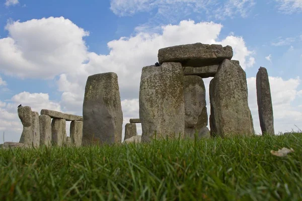 นของ Stonehenge ในว นฤด อนเมฆ — ภาพถ่ายสต็อก