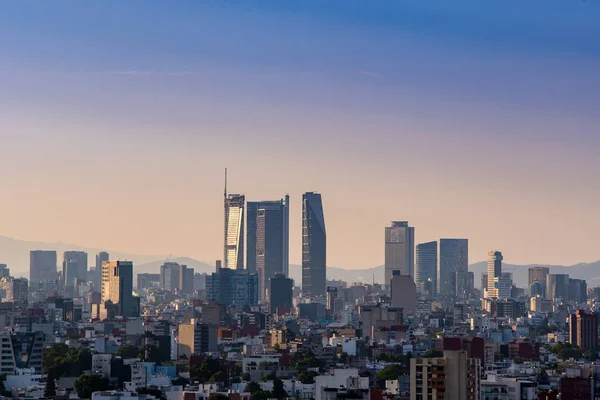 Skyline van de stad van Mexico — Stockfoto