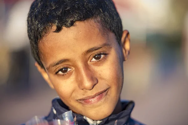 Agadir Sty Marokański Chłopiec Sprzedawca Przy Ulicy Agadir Stycznia 2018 — Zdjęcie stockowe