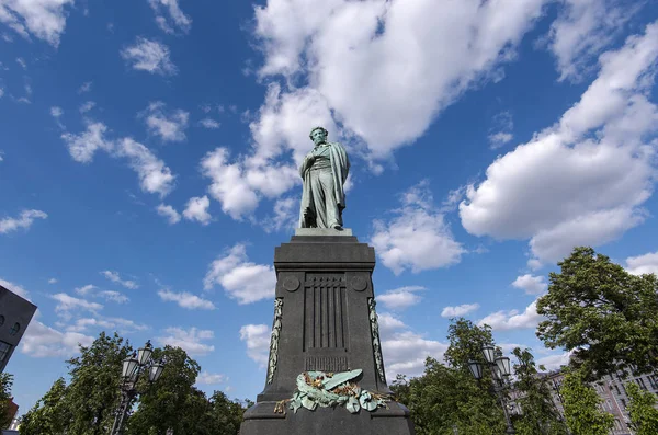 Mosca Maggio Monumento Allo Scrittore Pushkin Mosca Maggio 2018 Russia — Foto Stock