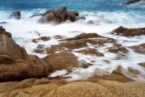Mar Con Larga Exposición Océano Rocas Agua Como Fondo —  Fotos de Stock