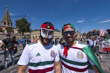 Moskova - Jun 16: Futbol taraftarları 2018 16 Haziran'da Dünya Kupası sırasında Moskova'da. Rusya 2018