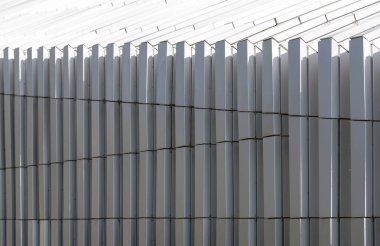 Arka plan olarak soyut gümüş demir çelik duvar