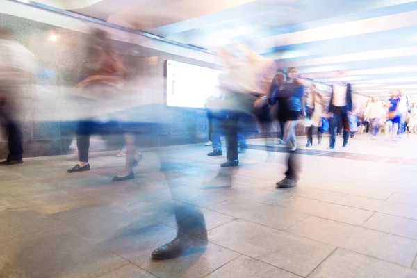 Multidão Pessoas Como Pedestres Metrô Imagem Turva Como Fundo — Fotografia de Stock