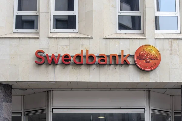 Riga Okt Logo Der Swedbank Der Wand Riga Oktober Lettland — Stockfoto