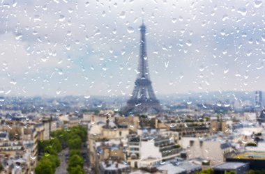 Paris şiddetli Yağmur sırasında, Paris'te Gün yağmur, pencereye Damlalar 