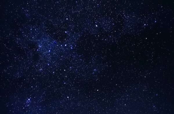 Универсальность в космосе, небе и звездах в ночное время, Млечном Пути, фоне или текстуре
