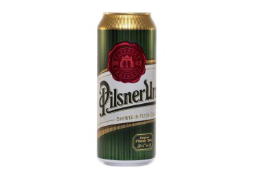 Prag -Ağu 10: Pilsner Urquell Bira 10 Ağustos'ta Prag'da beyaz arka plan izole. Çek Cumhuriyeti'nde 2019
