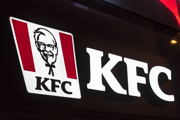 Berlin Aug Kentucky Fried Chicken Restaurant Schild Logo Mit Oberst — Stockfoto