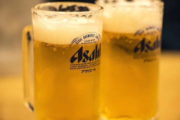 Tokyo Jan Asahi Beer Foam Glass Wooden Table Tokyo January — Stock Photo, Image