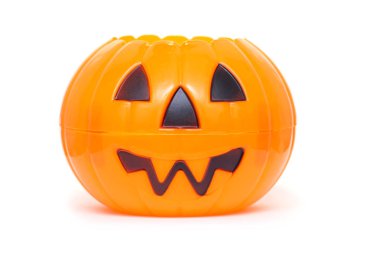 Cadılar Bayramı Balkabağı Oyuncağı, plastik Jack-O-Lantern beyaz arka planda izole edilmiş 