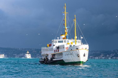 ISTANBUL - Ocak 02: İstanbul 'da kış günü feribot veya feribot olarak İstanbul' a giden yolcu taşımacılığı. Türkiye 'de 2020