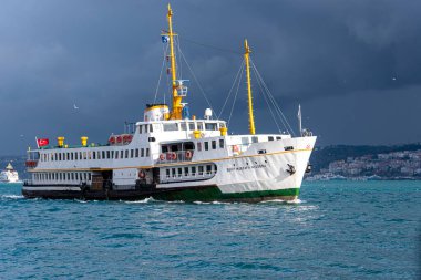 ISTANBUL - Ocak 02: İstanbul 'da kış günü feribot veya feribot olarak İstanbul' a giden yolcu taşımacılığı. Türkiye 'de 2020