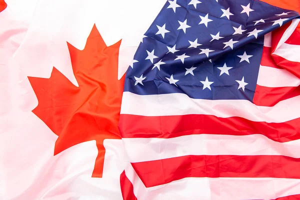 加拿大和美国国旗为背景 加拿大和美国国旗为顶视图 — 图库照片