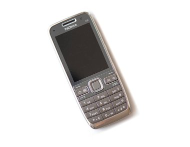 BERLIN - 21 Haziran: NOKIA E52, 21 Haziran 'da Berlin' de izole edilmiş eski bir plastik cep telefonu. Almanya 'da 2020
