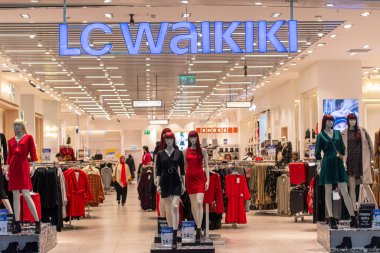 İSTANBUL - 3 Ocak 'ta İstanbul' daki LC Waikiki mağazası. Türkiye 'de 2020