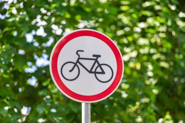 Yol işareti yok bisiklet yasak.