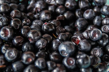 Ahududu, yaban mersini ve Bektaşi Flatlay.
