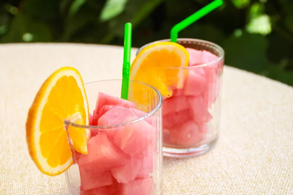 Foto Von Wassermelonen Cocktails Mit Orange — Stockfoto