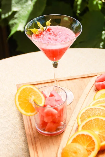 Zusammensetzung Von Nektarinorangen Himbeercocktails Mit Wassermelone — Stockfoto