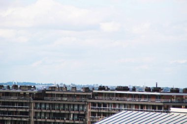 Brüksel çatısı üstündeki görünümün fotoğrafı.