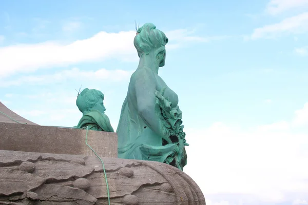 Foto Escultura Verde Mujeres Bruselas — Foto de Stock