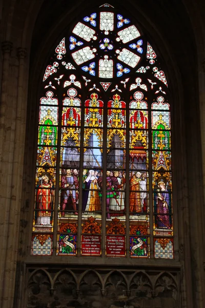 Foto Van Kleurrijke Gebrandschilderd Glas Kathedraal Van Michiels Goedelekathedraal — Stockfoto