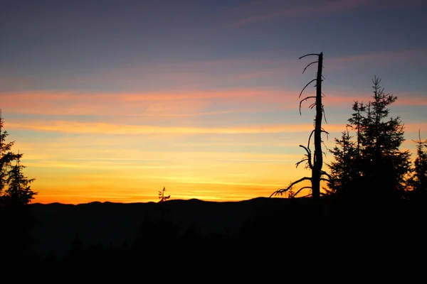 山の夕日の写真 — ストック写真