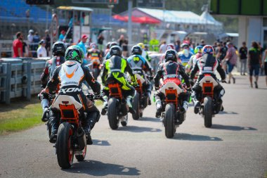 ADAC gençler Kupası 3-5 Ağustos 2018. Çek Grand Prix. Motosiklet (motosiklet) halka yarış.
