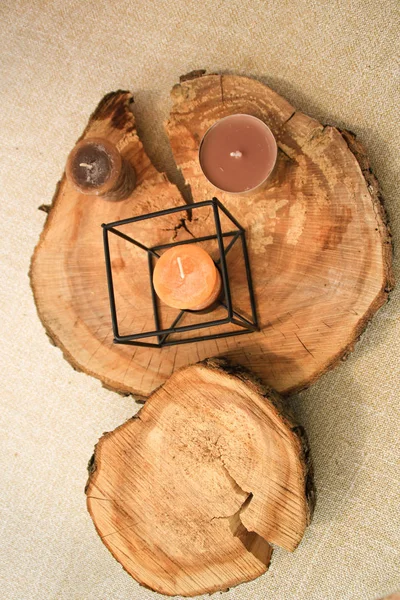 Dekor ve mum kiraz ağaçlarından ilginç doku ile ahşap tahta.