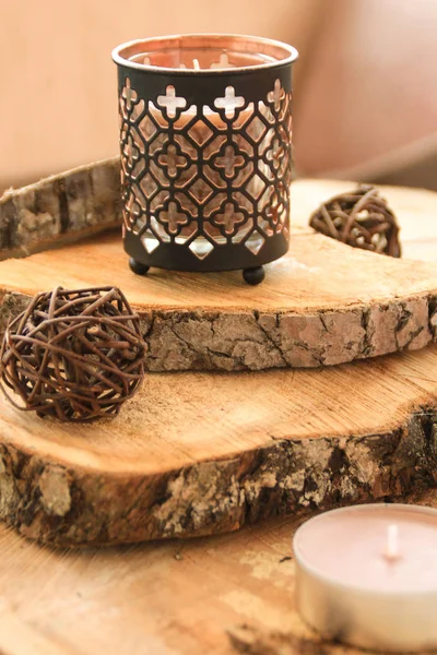 Dekor ve mum kiraz ağaçlarından ilginç doku ile ahşap tahta.